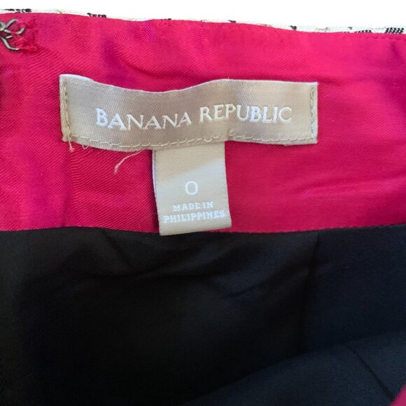 Banana Republic Geometric Pencil Skirt Neutral Gold Black Size 0 Polyester Blend - Picture 3 of 5